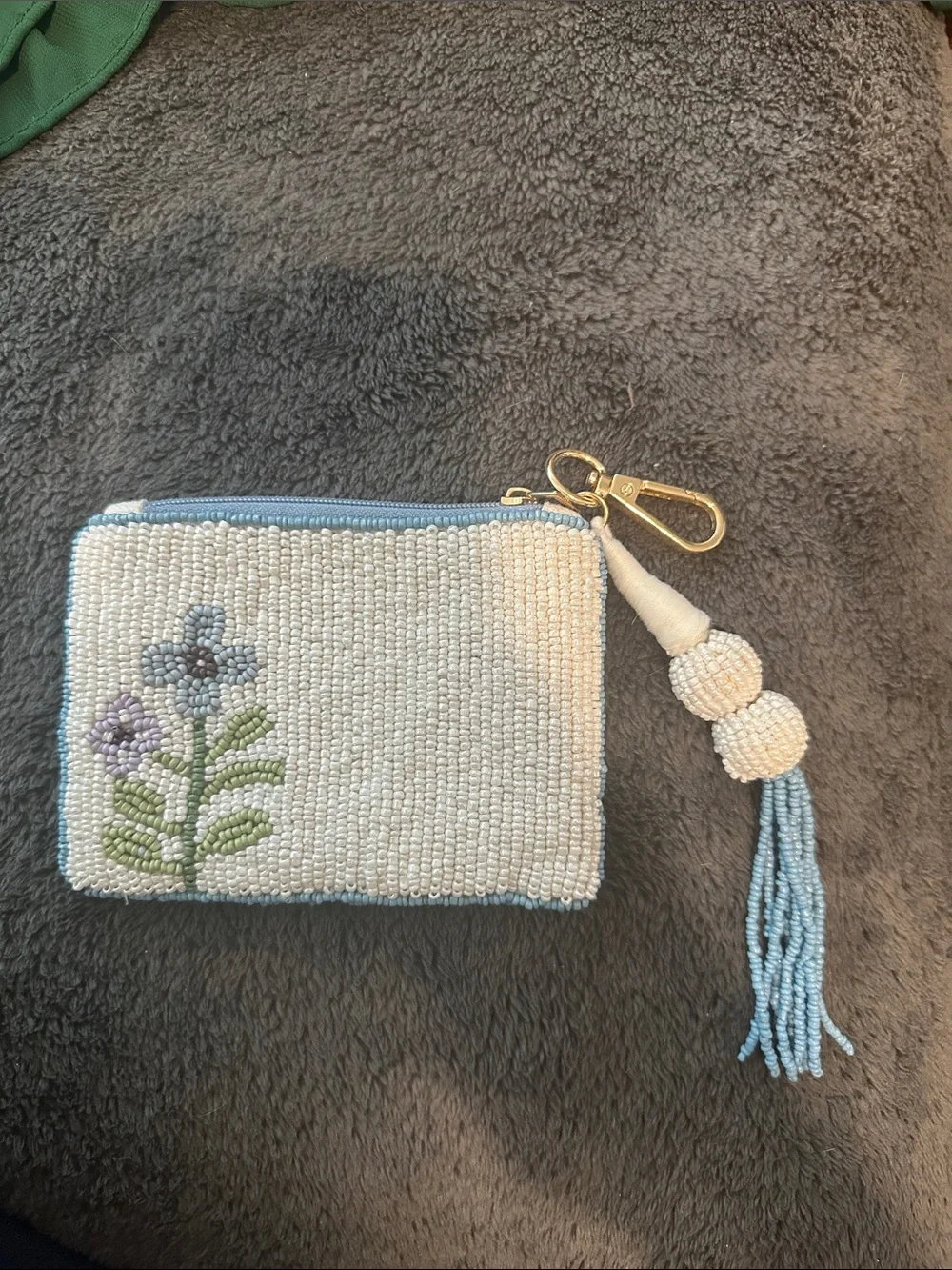 Beaded Floral Card Holder Keychain - Cream & Light Blue